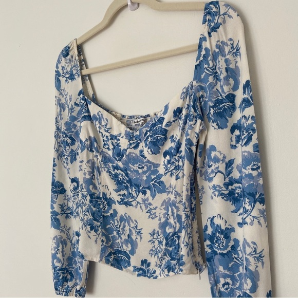 Reformation Reign Top in Olympia Blue Floral Smocked Sweetheart Long Sleeve sz 6 - Picture 4 of 8